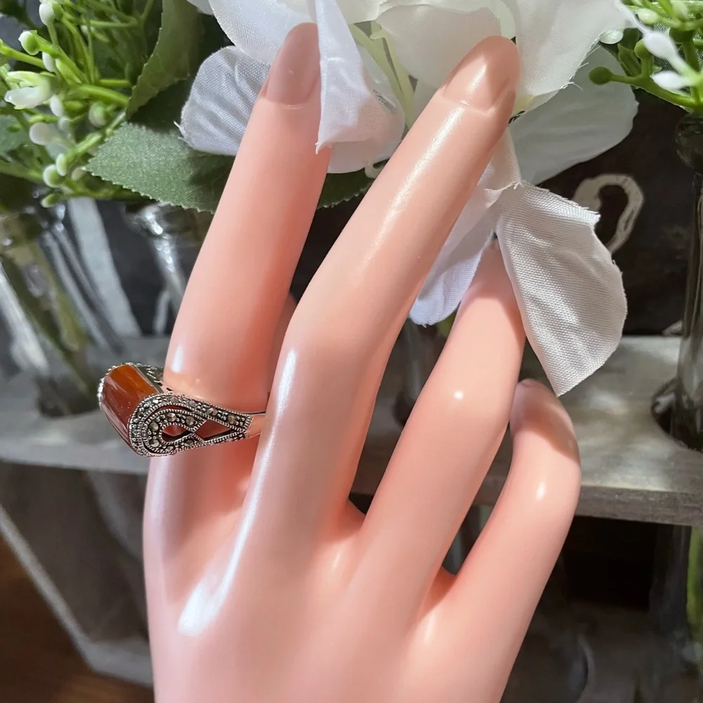 New Gorgeous 925 Silver Marcasite Carnelian Ring